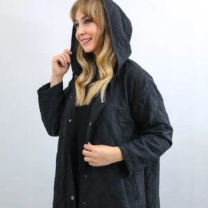 kapüşonlu siyah kapitone mont